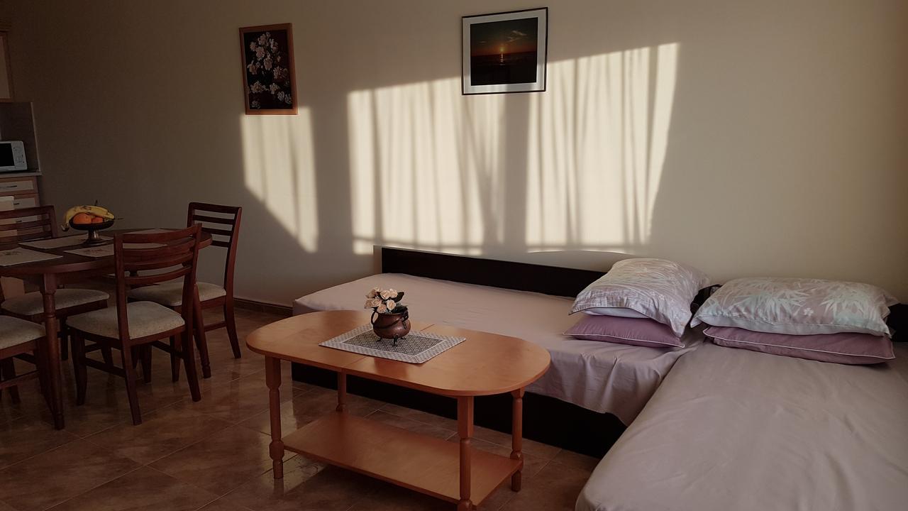 Tashevi Apartments Pomorie Room photo